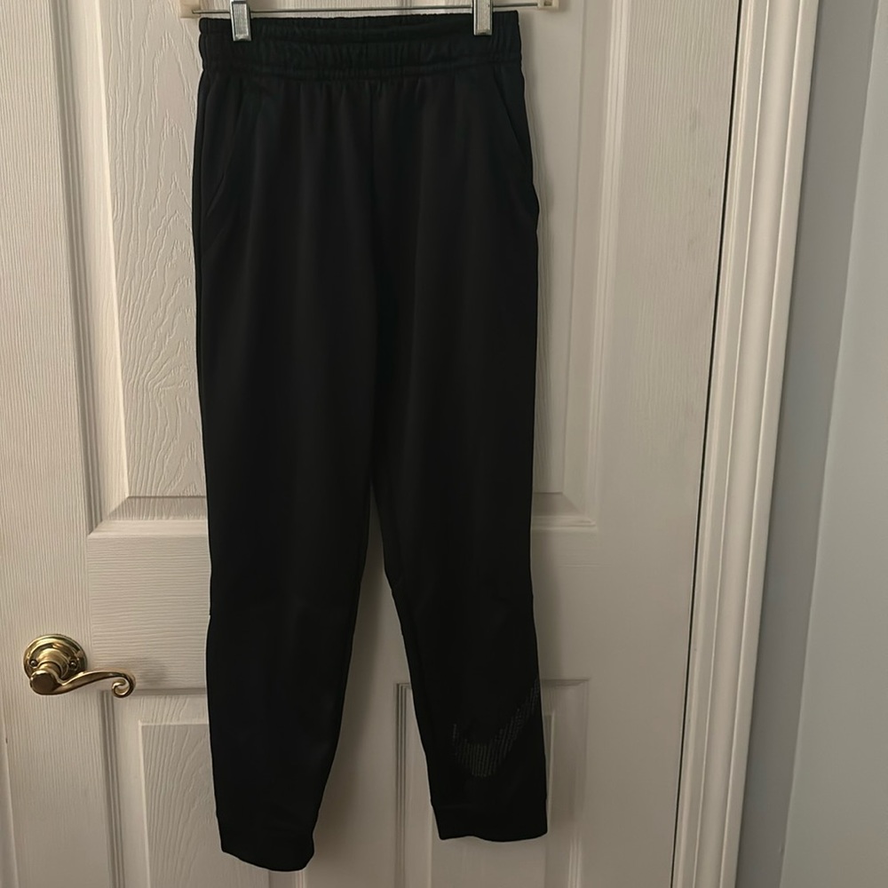 Nike Dri-Fit joggers. Boys L